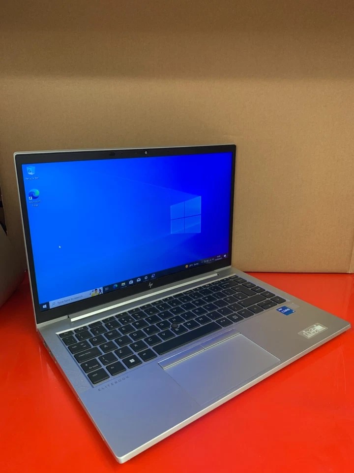 Refurbished HP EliteBook 840 G8 laptop with 11th Gen Intel Core i5, 16GB RAM, and 256GB SSD, ideal for business and remote work